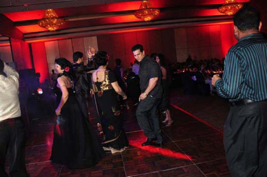 gossip9 + Duminda dancing at soma ediringhe party gossip9 + Duminda dancing at soma ediringhe party photo