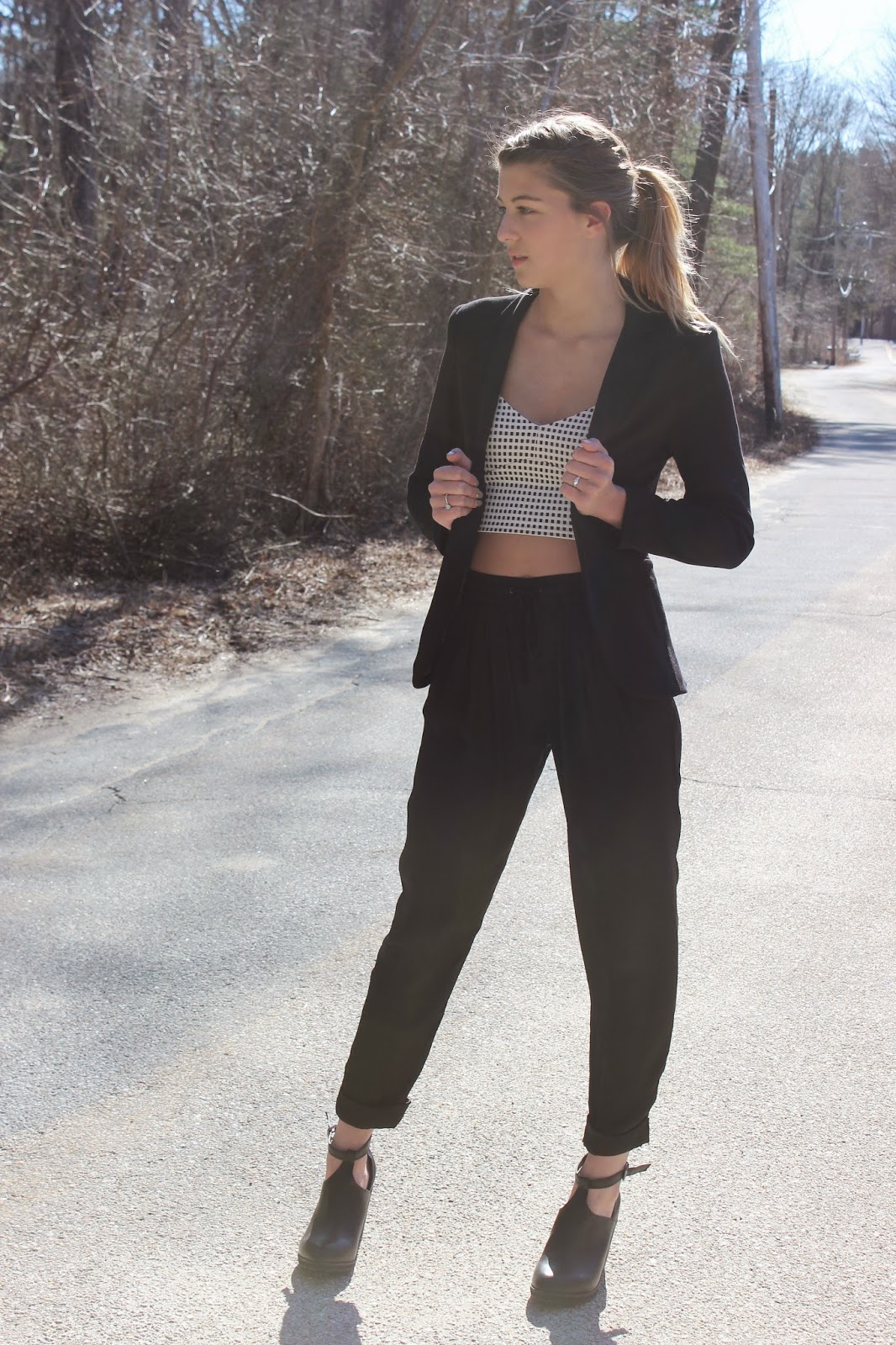 crop top blazer outfit