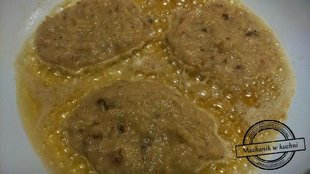Drobiowe kotleciki  z sosem curry mechanik w kuchni