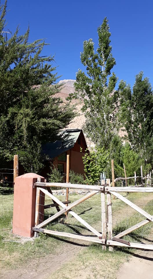 Cabaña en la Montaña de Alcohuaz, 2 pisos .