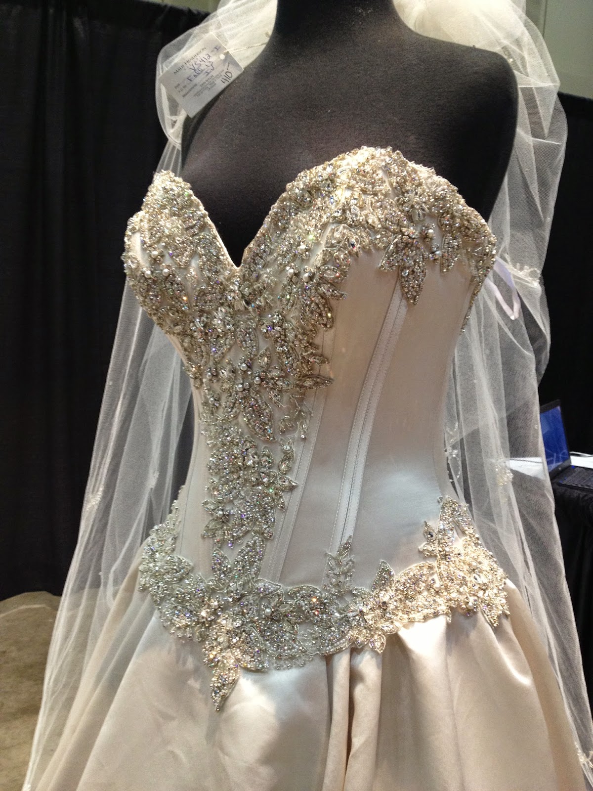 Wedding Wanderlust Bridal Expo + Fashion Show