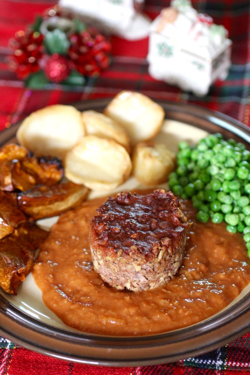 Green Gourmet Giraffe Glazed nut roast cupcakes (vegan and gluten free)