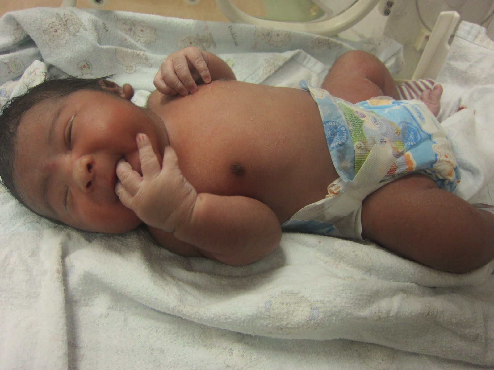 1st baby, Akid Aryan