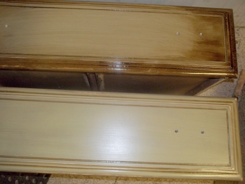 PICKIN and PAINTIN........... Chalk Paint STICKS TO ANYTHING