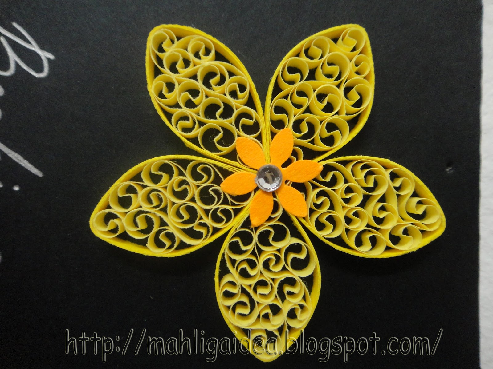 Mahligai Idea Quilled Flower 5 Beehive Technique