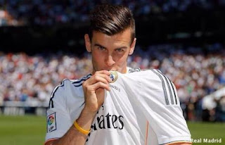 Foto bale real madrid 6 Foto Gareth Bale Berkostum Real Madrid