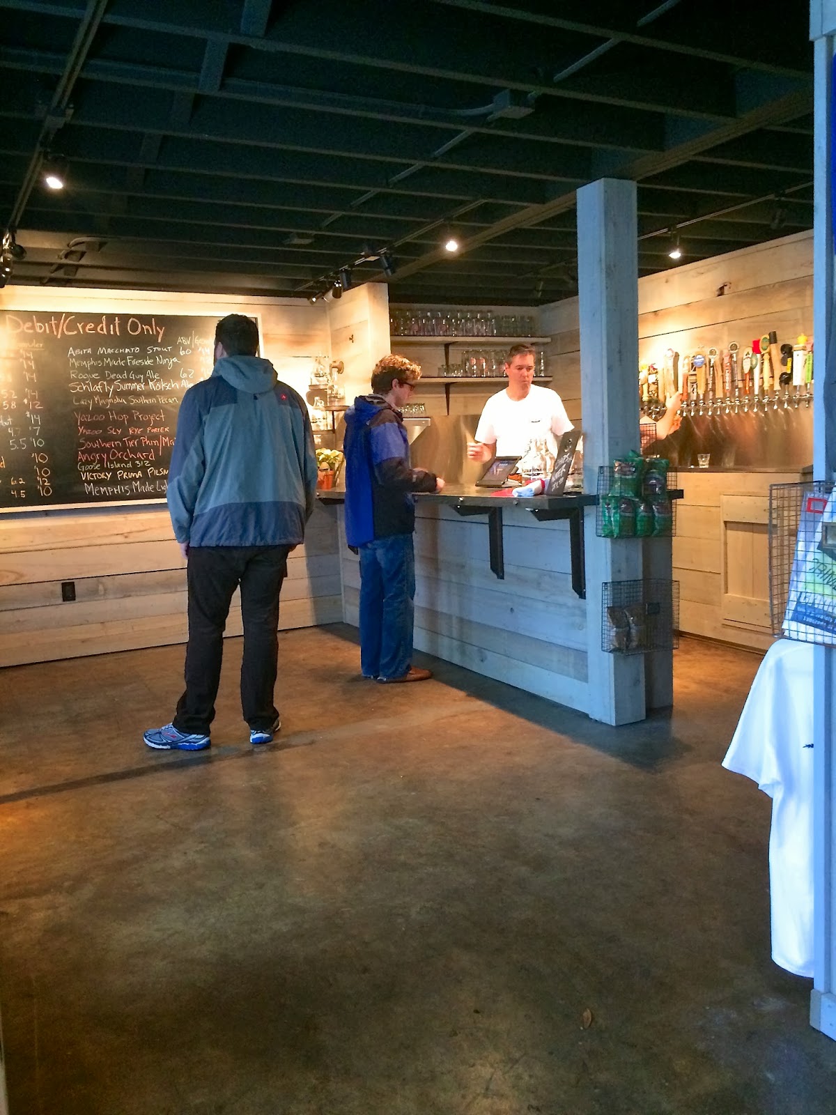 Makin' it in Memphis {Go There} The Growler Memphis.