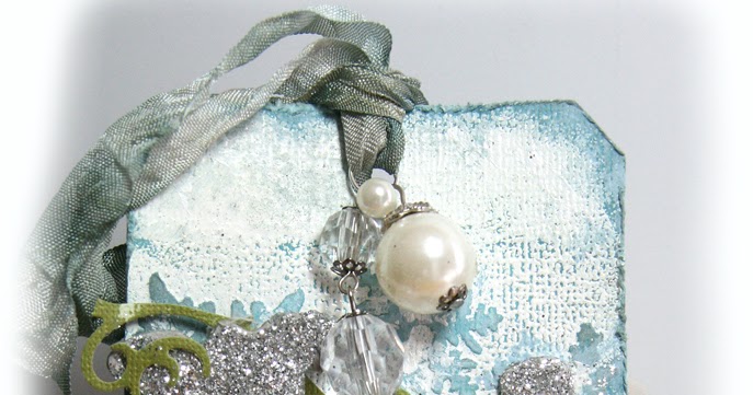 Anne's paper fun: 12 tags of Christmas tag 1