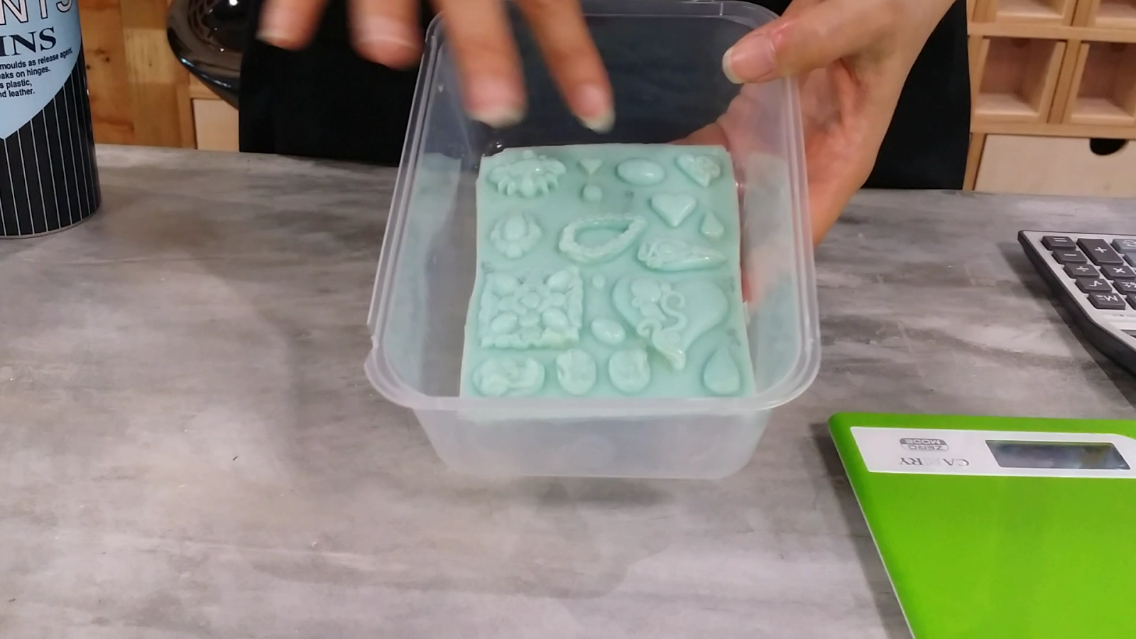 craftiviti HOW TO MAKE YOUR OWN MOLD WITH MOLDMAKER RTV SILICONE RUBBER
