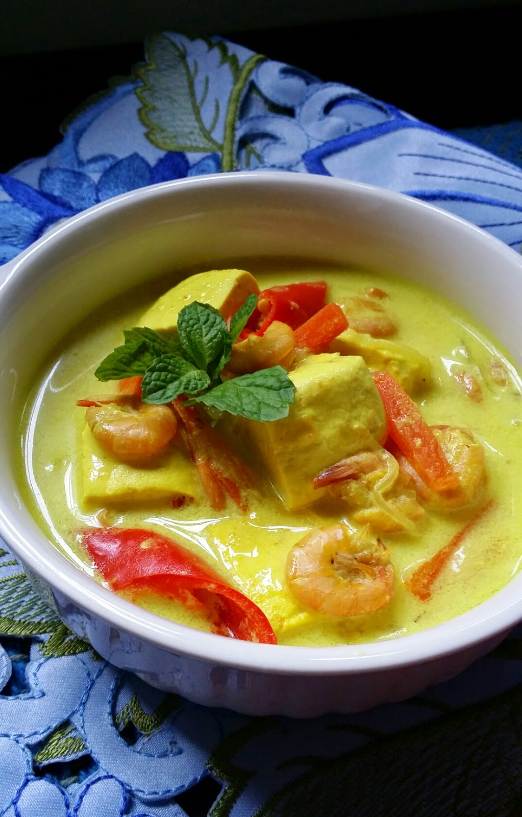 Dunia Cinta Kami Masak Lemak Kuning Tauhu