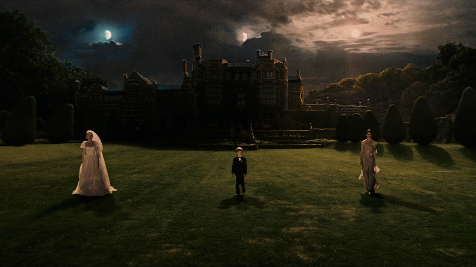 http://3.bp.blogspot.com/-FdVqui6S5g0/T3n4c0SRytI/AAAAAAAAB3w/j1O-Ev_brrA/s1600/melancholia.jpeg