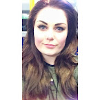 Niamh Murray, 22, Irish, let's go on an adventure.