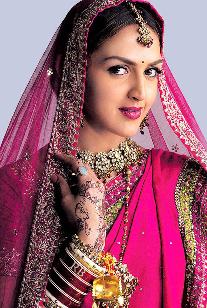 Esha Deol nude 737