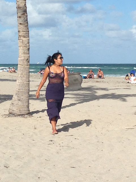 Friday em Miami - Look de praia com vestido longo