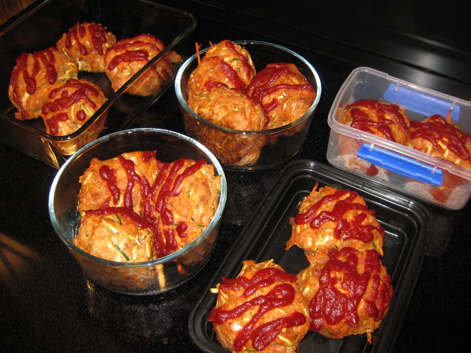 The Full Plate Blog mini turkey meatloaves (filled with shredded veggies)