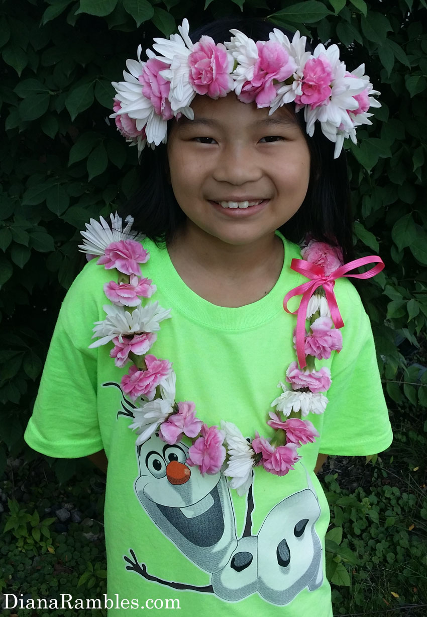 Diana Rambles Flower Lei Tutorial
