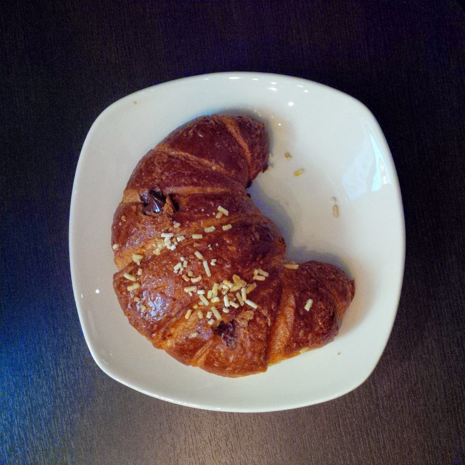 Venchi's brioche on a plate