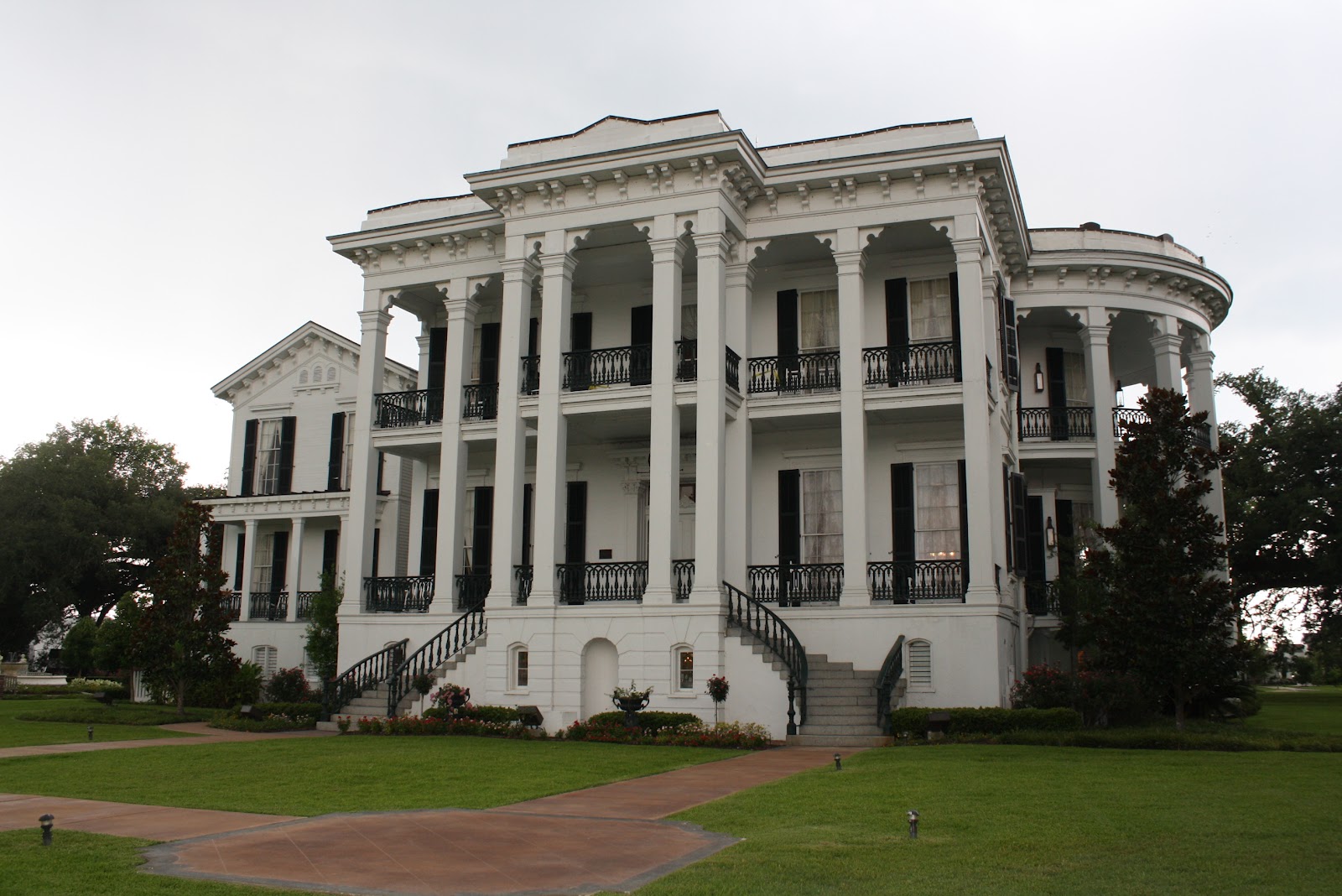 Beauty Without Within: Outdoor Wednesday - Louisiana Plantations
