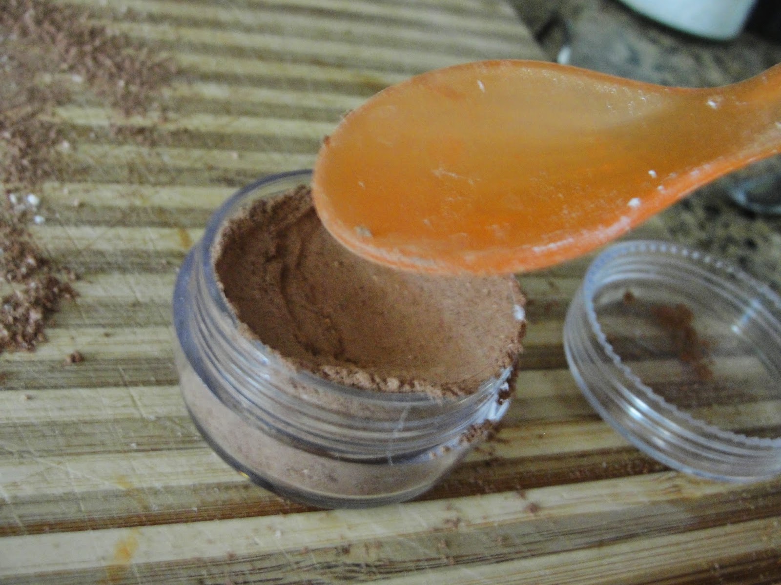 How to make your own bronzer!