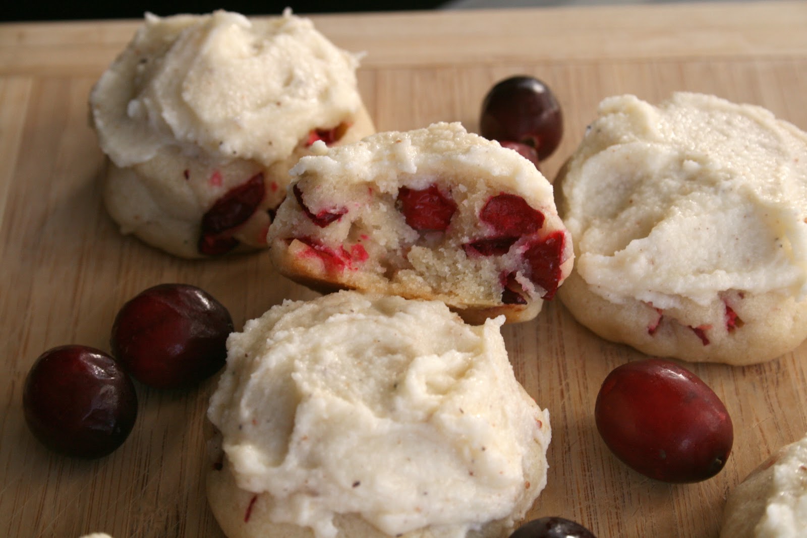 Bake a holic Cranberry Eggnog Cookies!