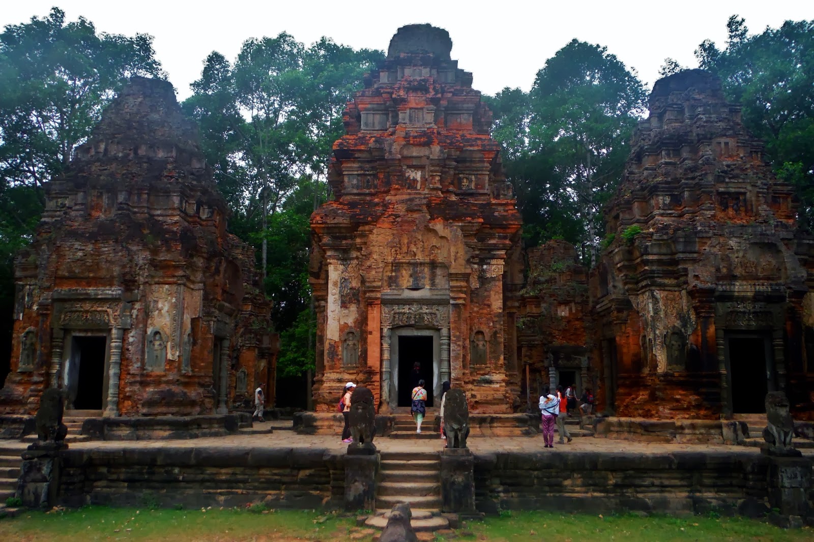 Siem Angkor Penh The Roluos Group