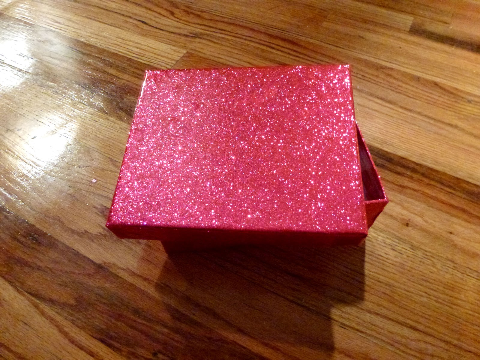 Hey! Look what I Made! Glitter Box