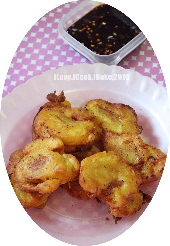 I Love. I Cook. I Bake. Crispy Banana Fritters with Spicy Soy Dipping