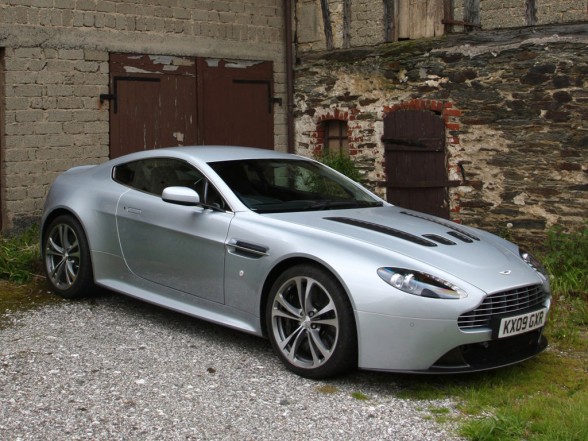 World Car Wallpapers: 2011 Aston martin dbs