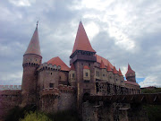 Hunedoara Castle is beautiful and impressive. (hd castle clouds)