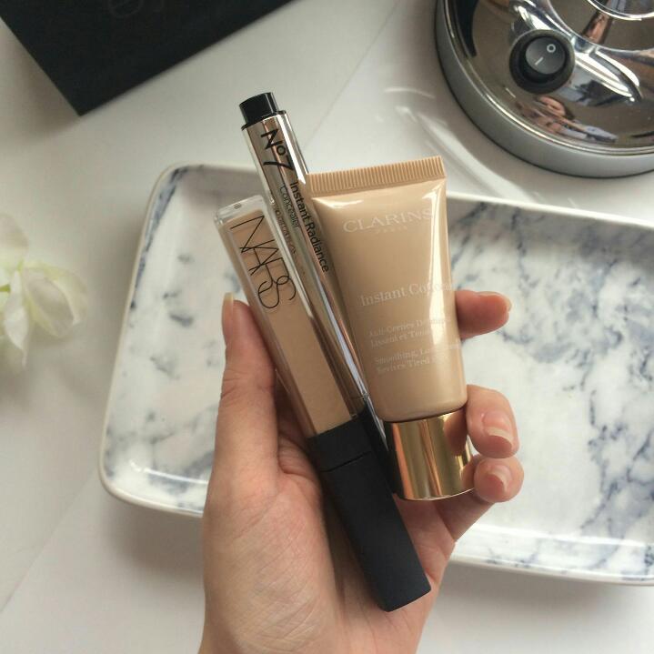 Zoe's Beauty Blog My Favourite Concealers Review (NARS, Clarins and No.7)