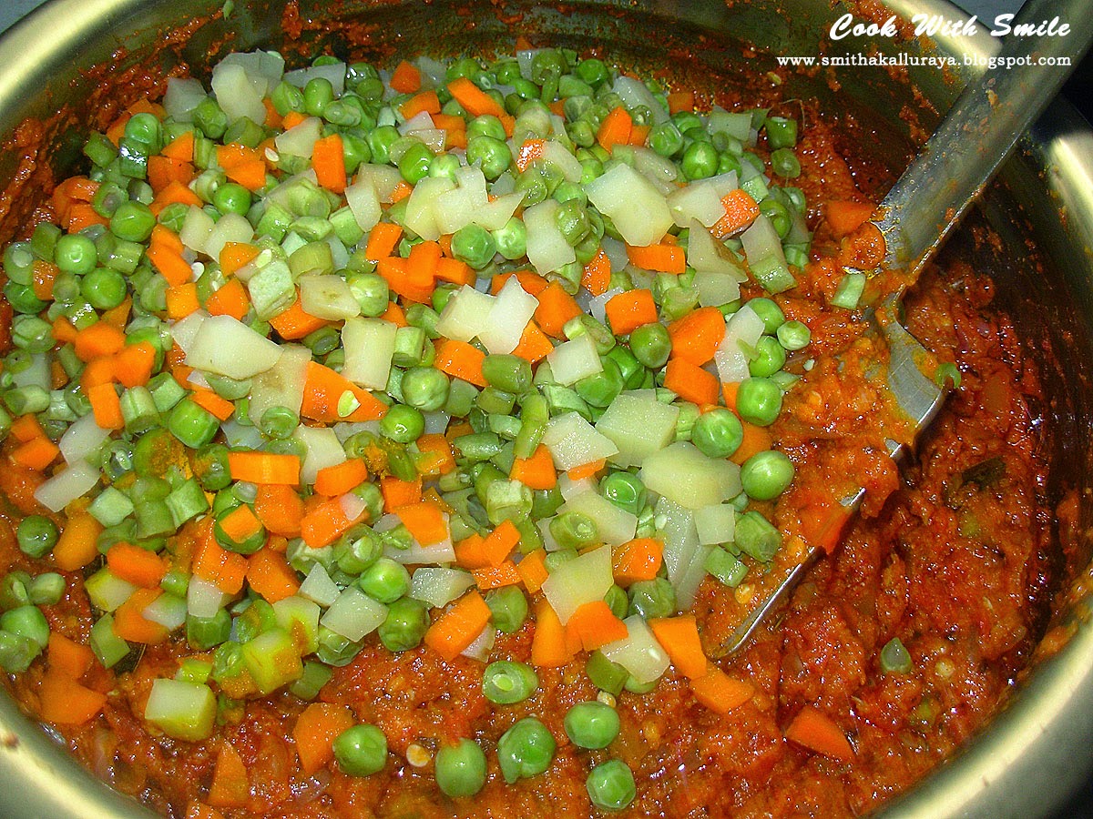 VEGETABLE KURMA / MIXED VEG KORMA RESTAURANT STYLE !!! Cook With Smile