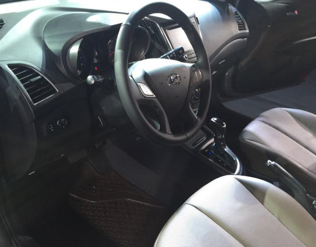 Interior-Novo-HB20-2016-01.jpg