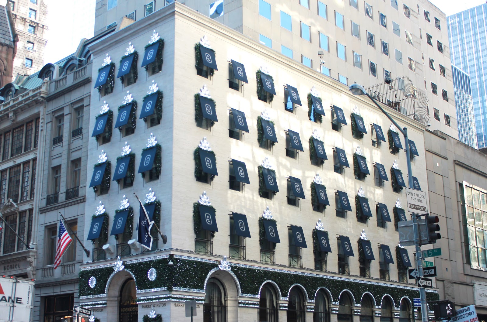 Maryland Pink And Green 5th Avenue Christmas Window Shopping
