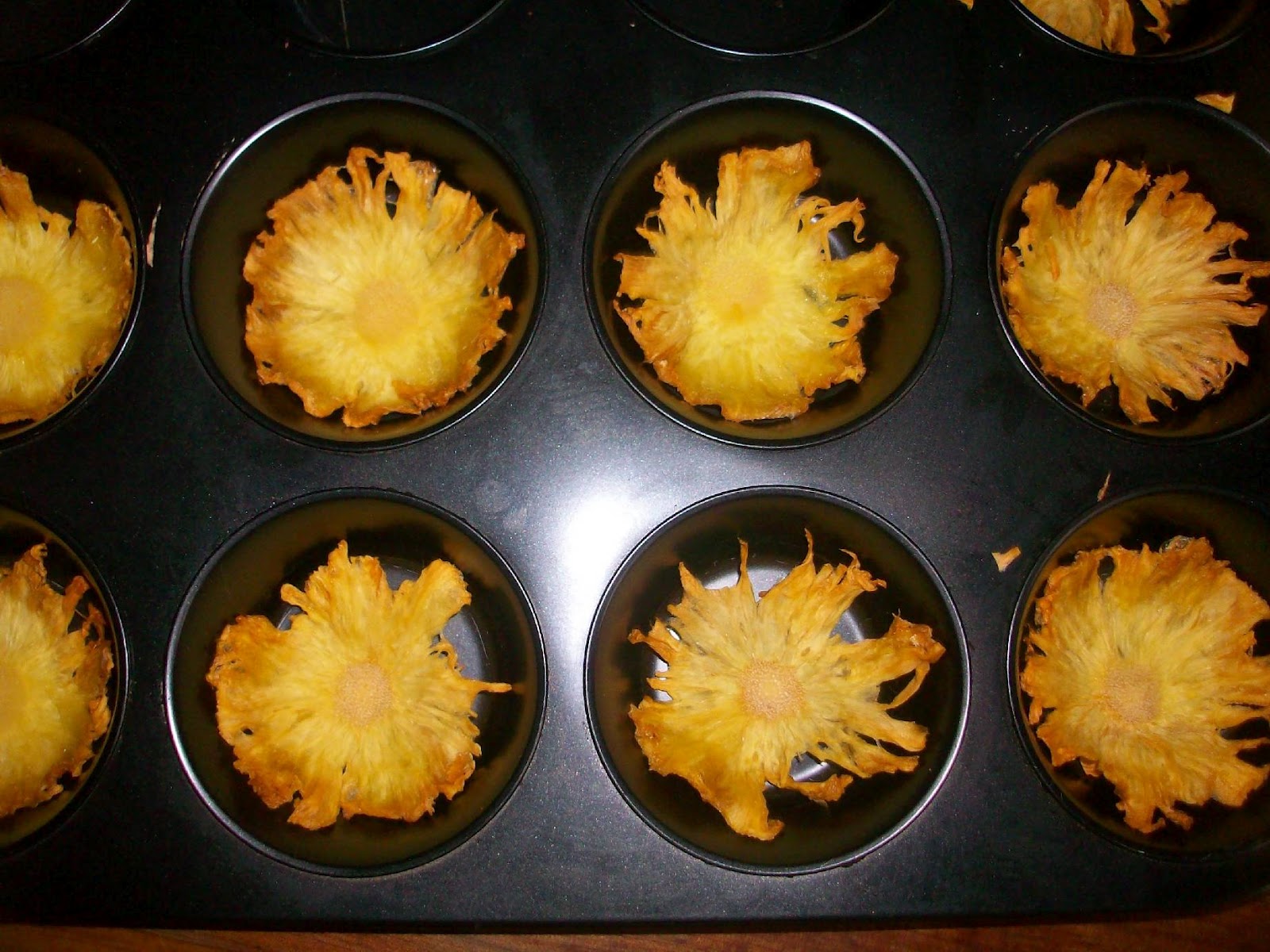 365 DAYS OF PINTEREST CREATIONS day 361 pineapple flowers