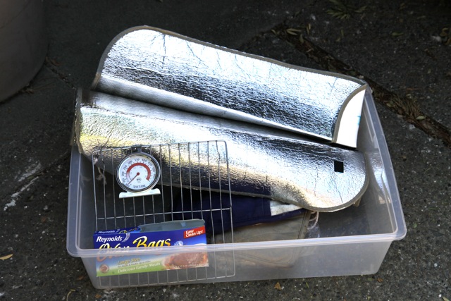 Banyan's End DIY Solar Oven Autoshade, Bucket &amp; Cooling