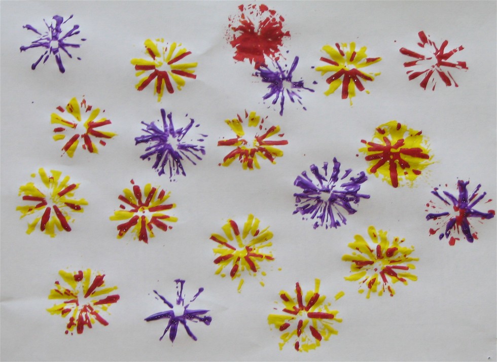 Painting with cut straws ! Putti's World kidsactivities