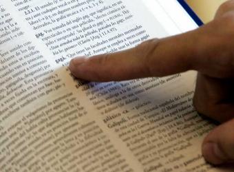 To do homework in spanish image