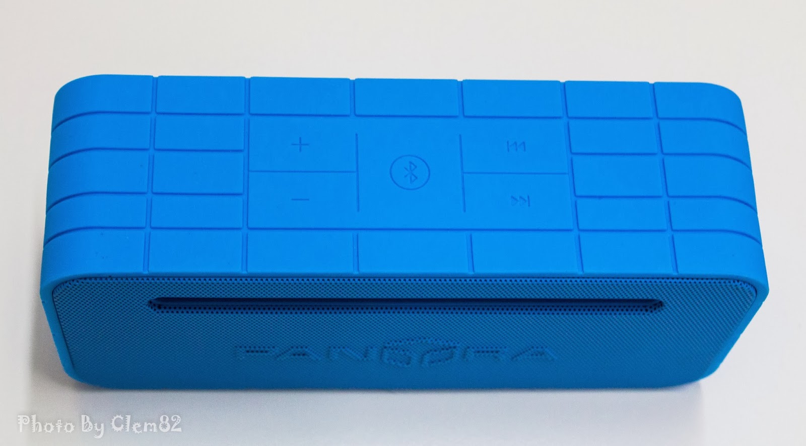 Opening Pandora's Box: SonicGear Pandora Wireless Bluetooth Media Player Series 79