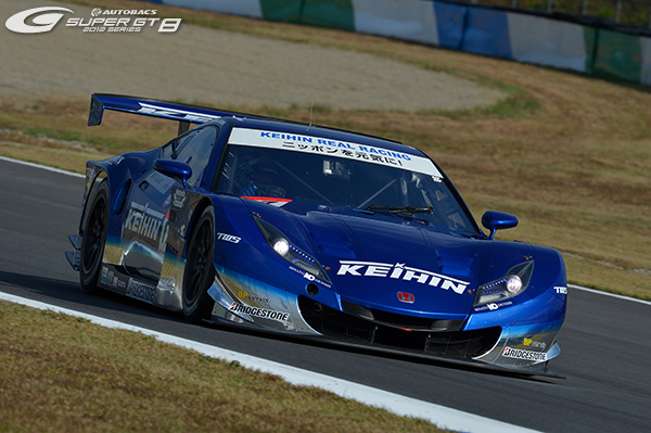 MOBIL GALLERY: Tampilan Keren Mobil-mobil Balap Super GT 500