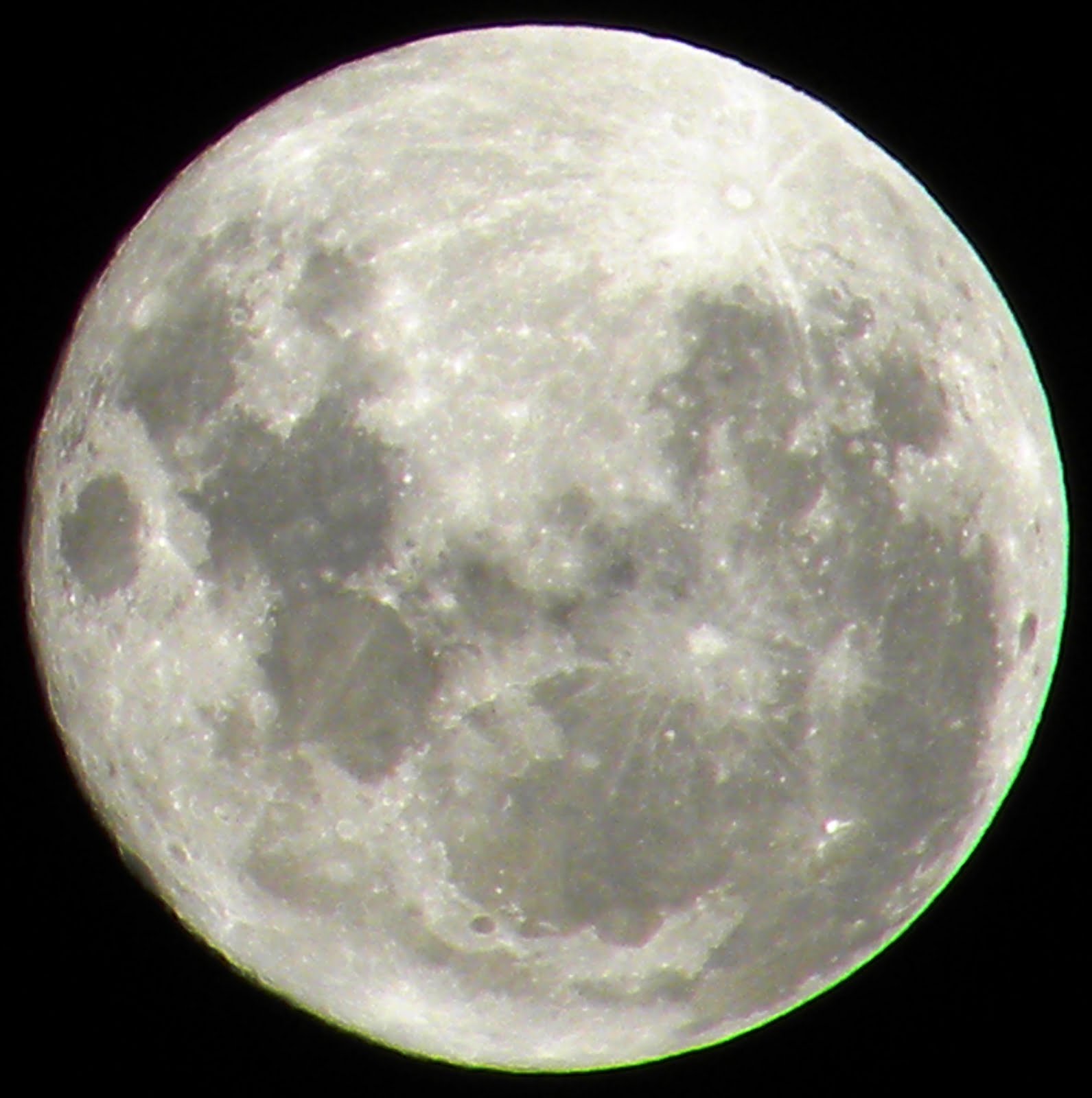 ARP Blog La Luna, más grande y más cerca de la Tierra