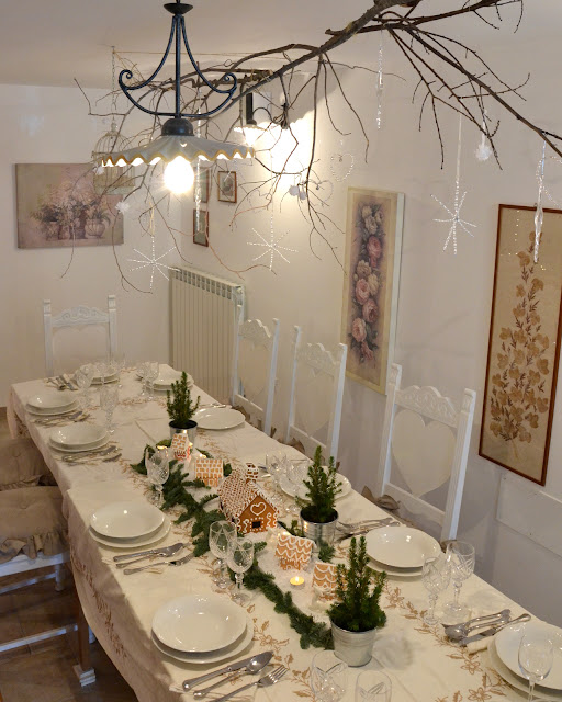 Christmas tablescape http://shabbychiclife-silvia.blogspot.it