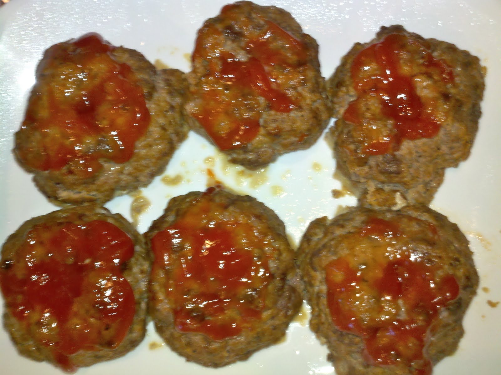 it's what's cookin Mini Meatloaves in Really Good Brown Gravy