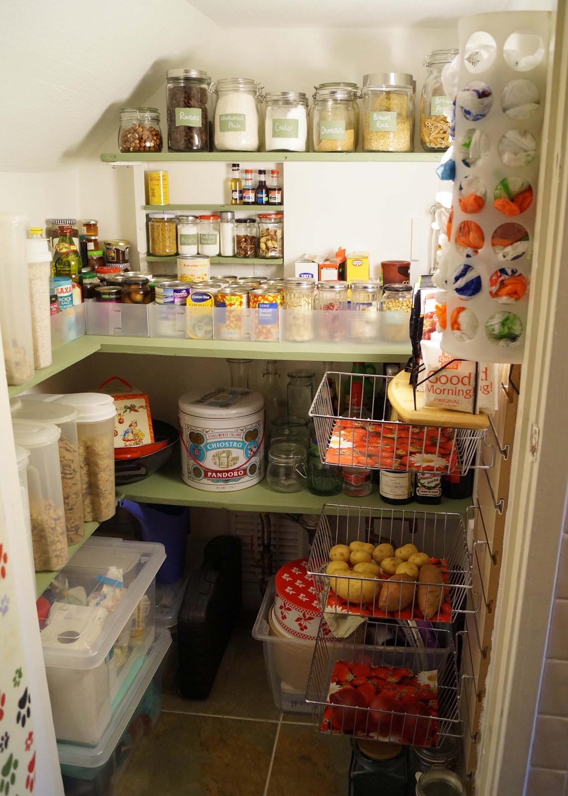 buttons and paint... and a Kitchen Cupboard Spring Clean with a