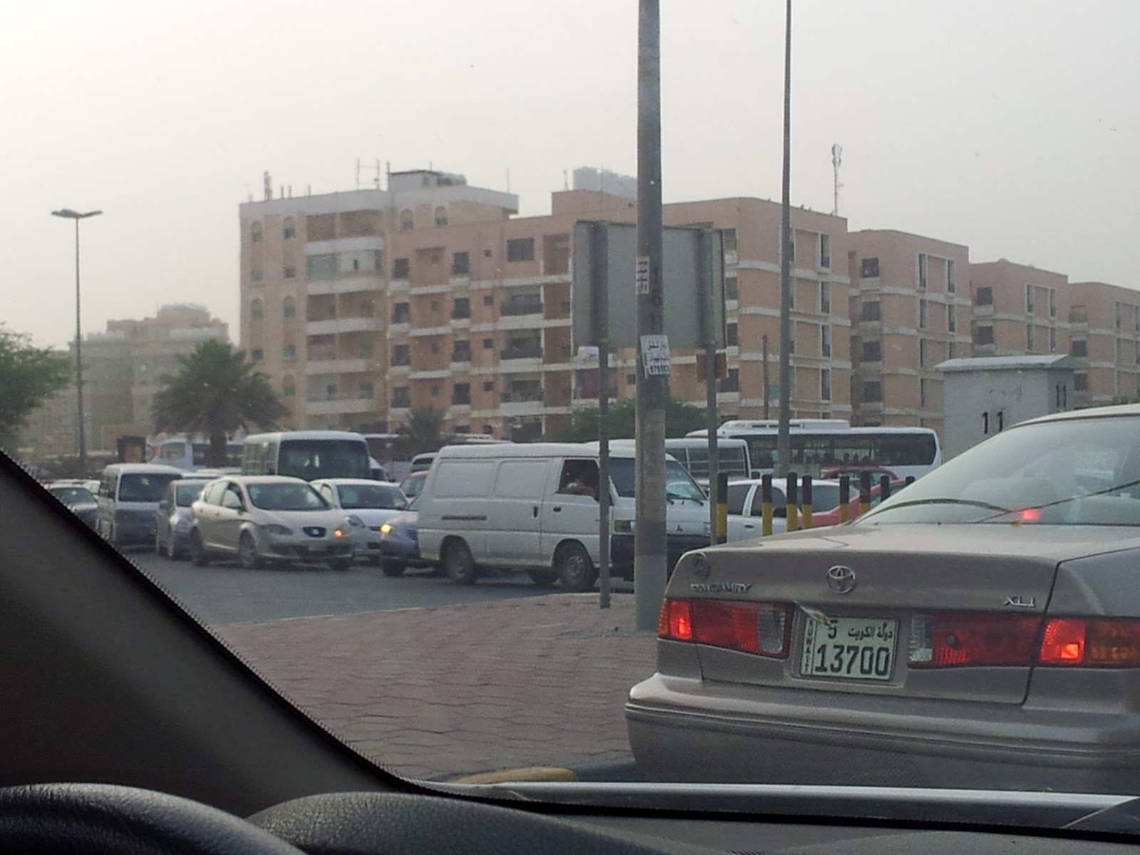 Kuwait traffic, accidents and douchebag Drivers Life in Kuwait