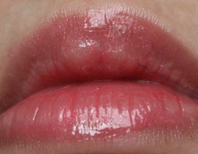 Dior Addict Ultra Gloss 651 on lips