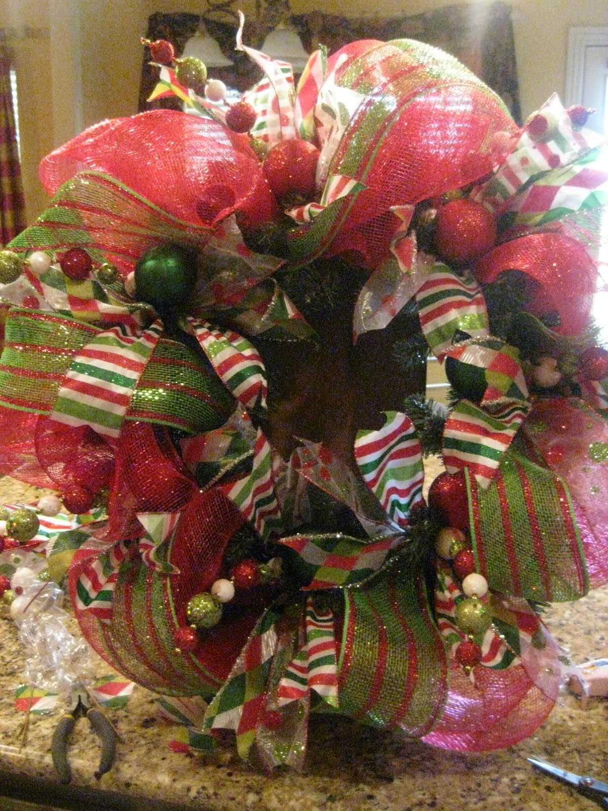 Kristen s Creations Christmas Mesh Wreath Tutorial