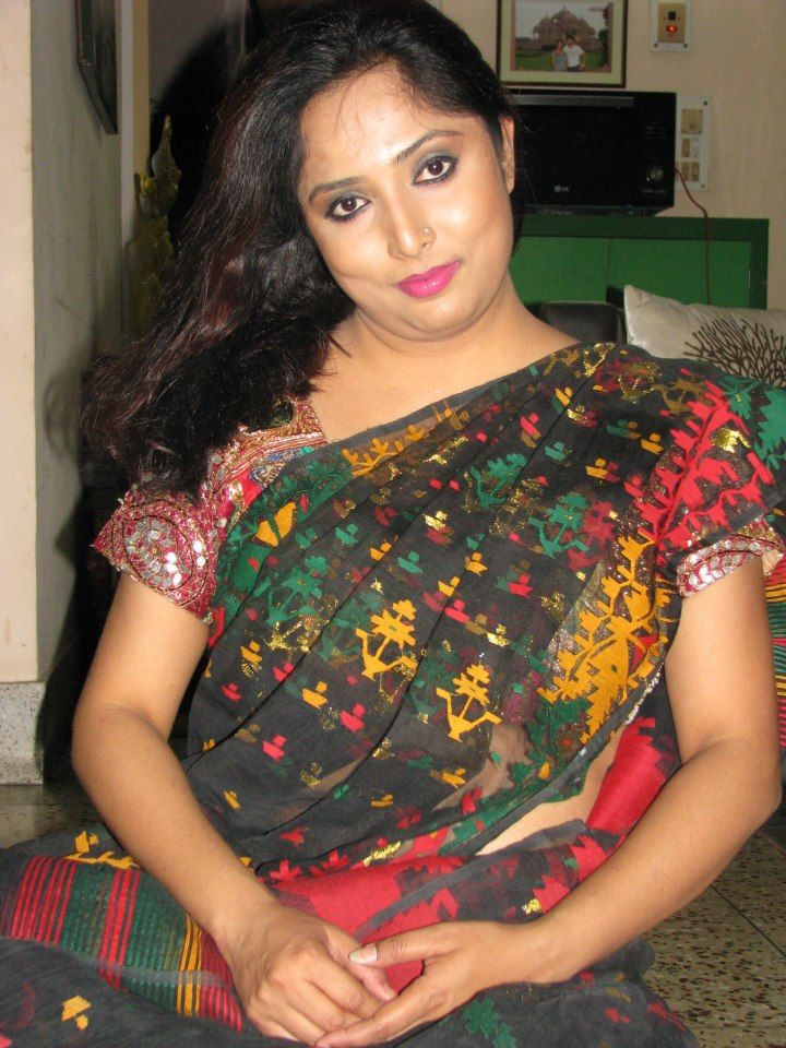 Tamilu sary anty sex