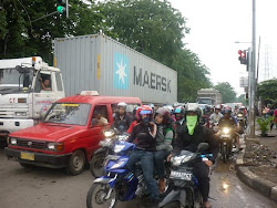 Lampu TL Bikin Macet