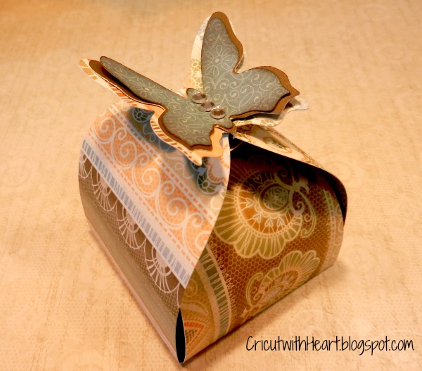 Cricut with Heart Butterfly box with Artiste and August special