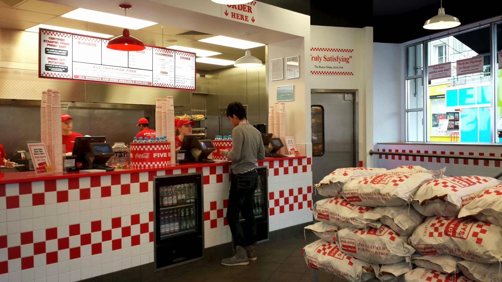 GourmetGorro Five Guys, Covent Garden, London burger review